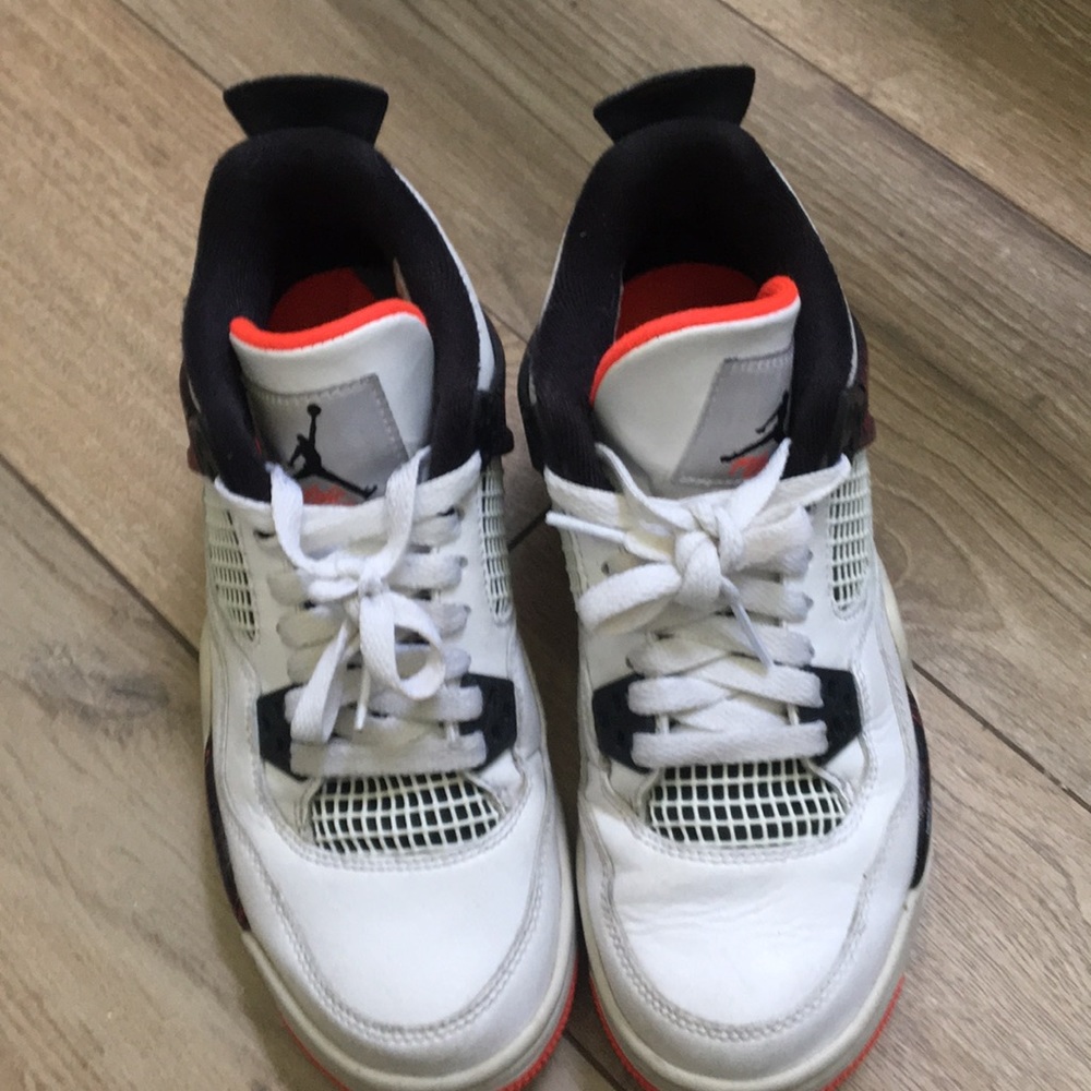 Air Jordan shoes!!!